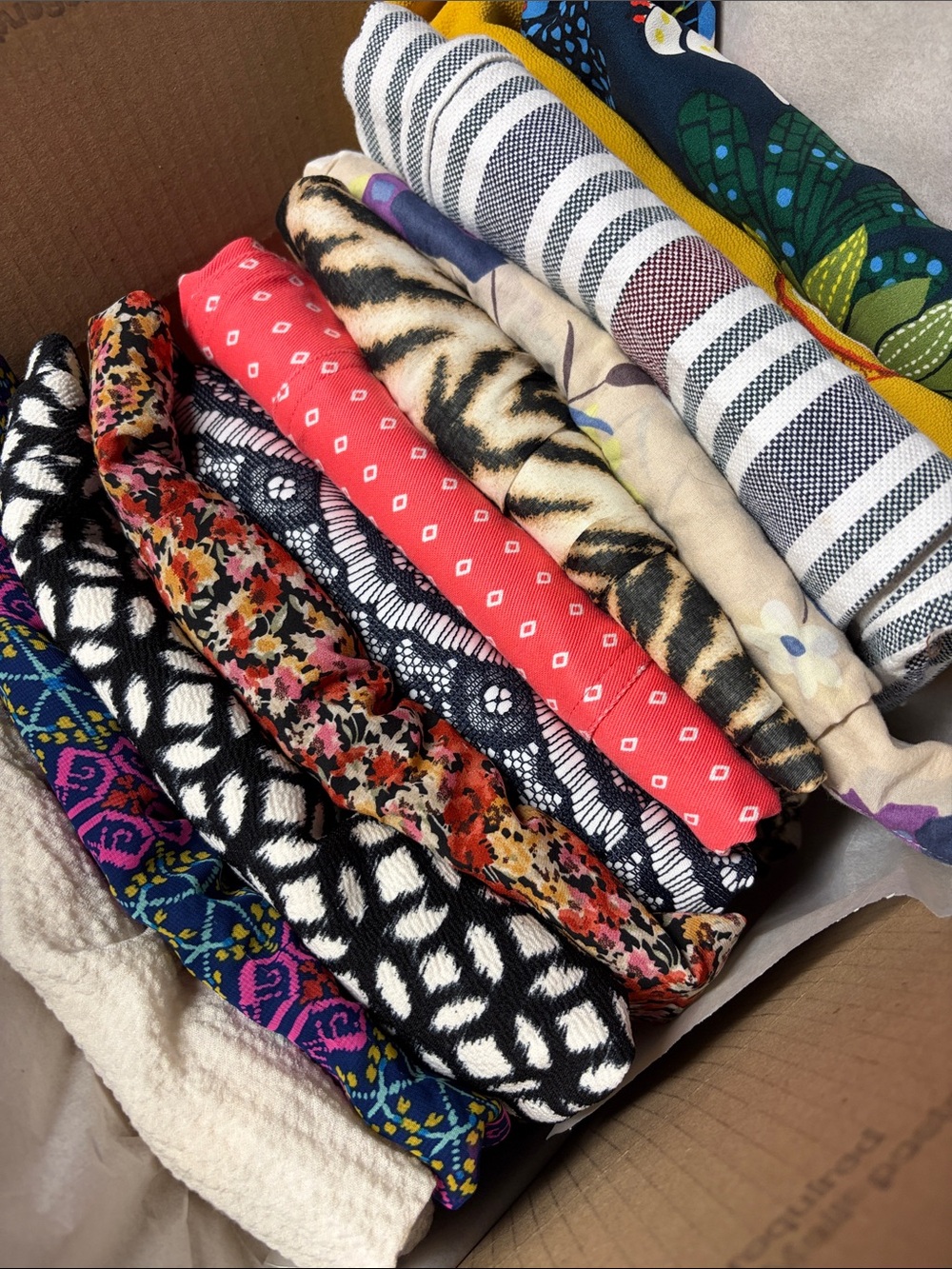 📦 Reseller Mystery Bundle 📦 5 Pound • 11 Pieces • Extra Small/Small